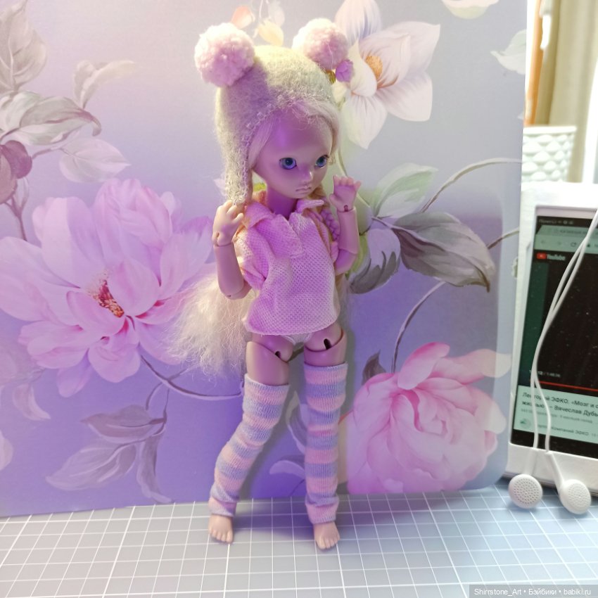 Наша Саша гуляет по рабочему столу (фото 2)