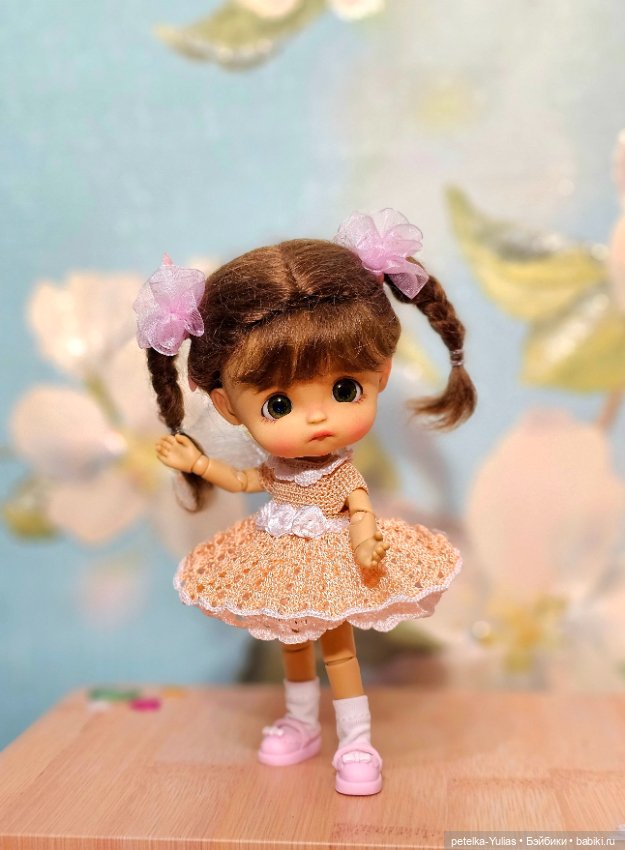 Платьице для кукол из ниток для шитья (фото 3)