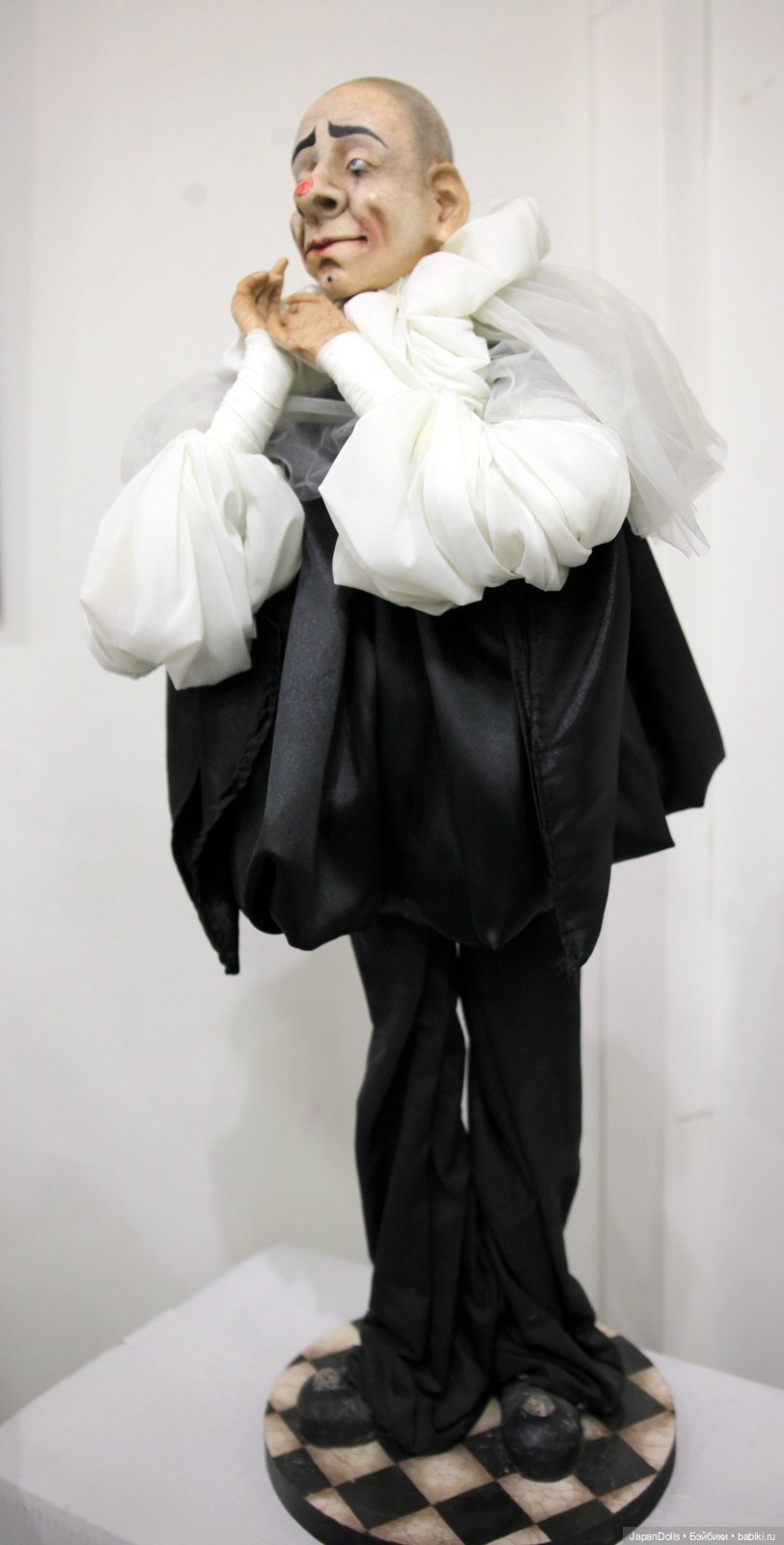 "Только раз бывает в жизни встреча" на выставке "Куклы с характером. Четвертая высота" (фото 8)