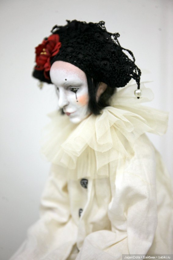 «Пьеро» на выставке "Куклы с характером. Четвертая высота" (фото 5)