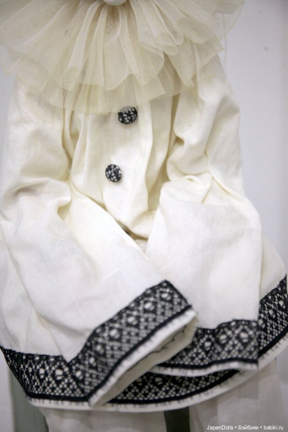 «Пьеро» на выставке "Куклы с характером. Четвертая высота" (фото 3)