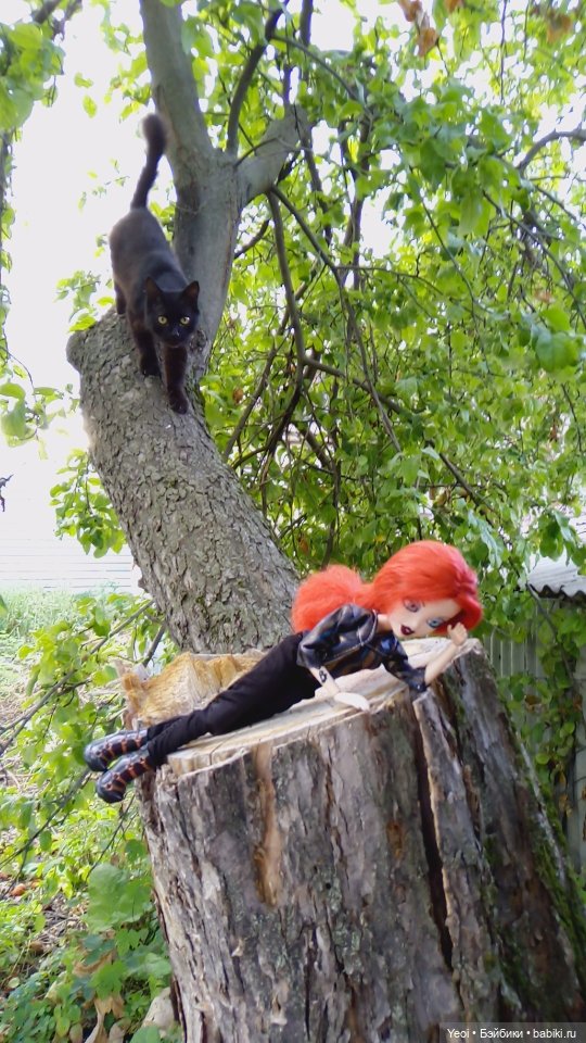 Кукла Bratzillaz - Мейгана Брумстикc, очаровательная ведьмочка от MGA (фото 9)