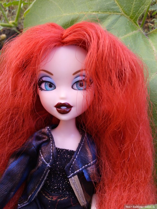 Кукла Bratzillaz - Мейгана Брумстикc, очаровательная ведьмочка от MGA