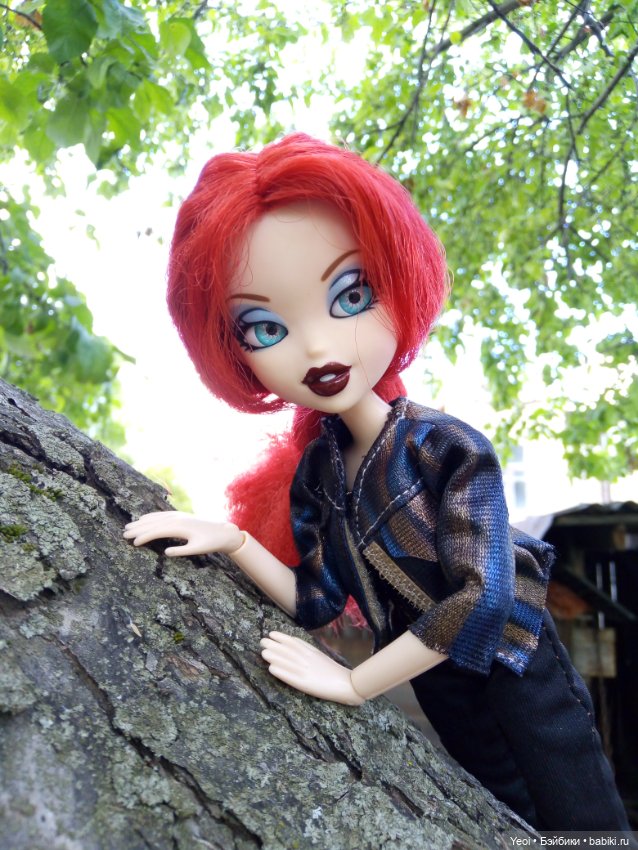 Кукла Bratzillaz - Мейгана Брумстикc, очаровательная ведьмочка от MGA (фото 4)