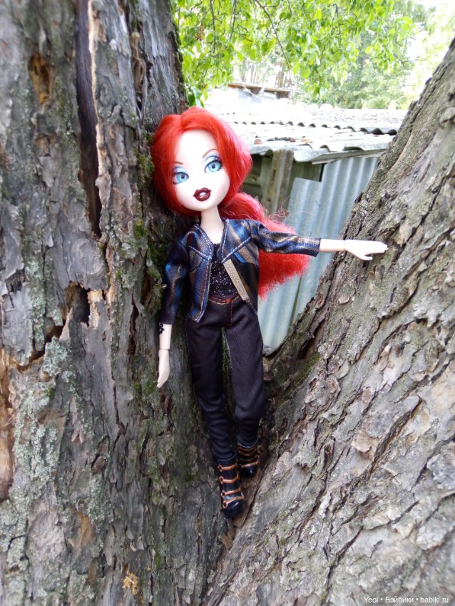 Кукла Bratzillaz - Мейгана Брумстикc, очаровательная ведьмочка от MGA