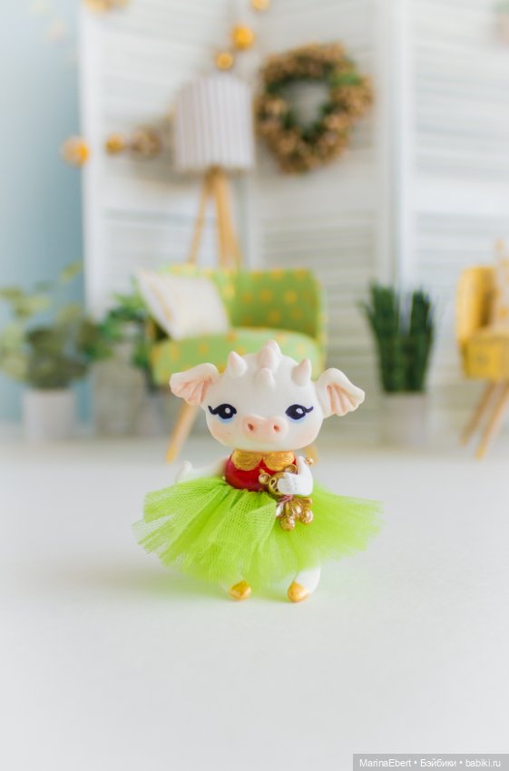 Авторская игрушка Дракошка Люси (фото 10)