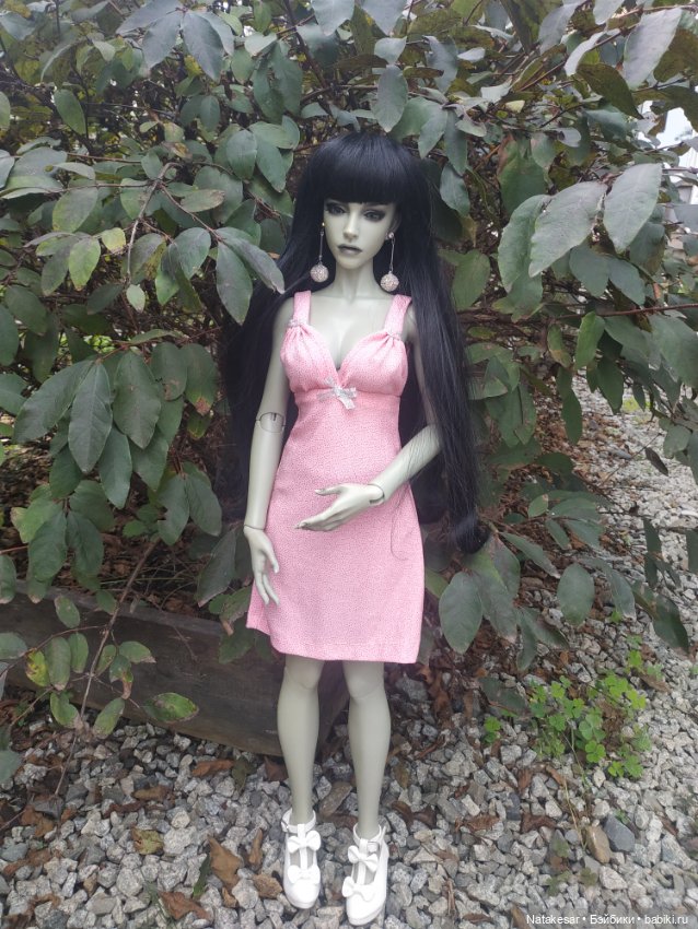 Летняя Раффина Iplehouse на прогулке