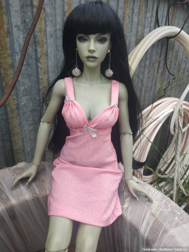 Летняя Раффина Iplehouse на прогулке (фото 2)