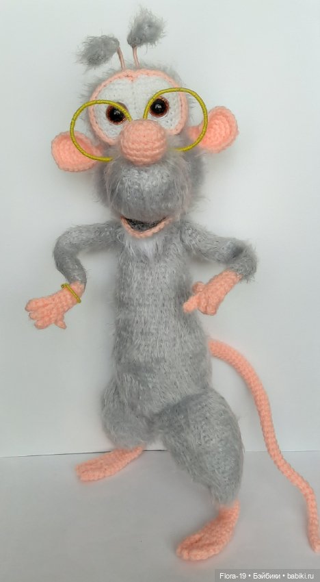 Крыска Лула - вязанная игрушка