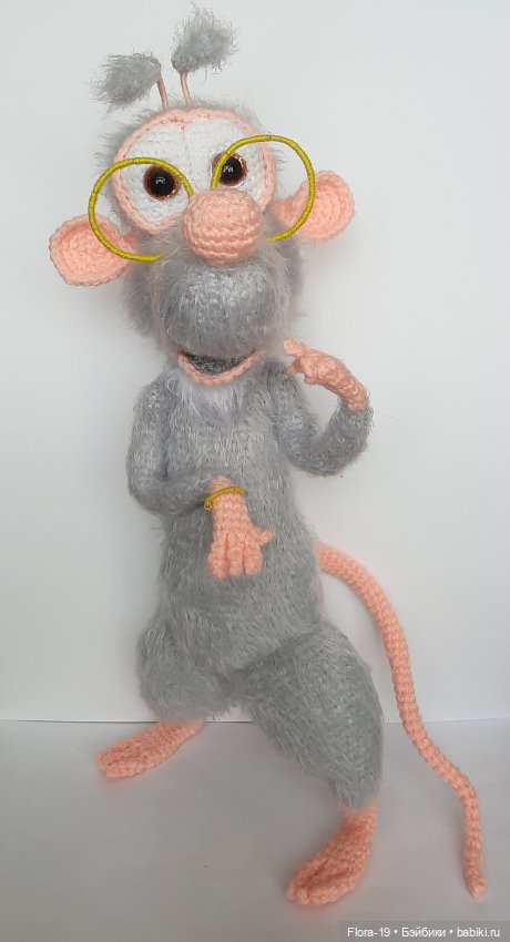 Крыска Лула - вязанная игрушка (фото 3)