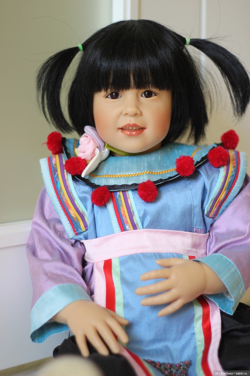 Rashanee - девочка из Таиланда, автор Sissel Bjorstad Skille