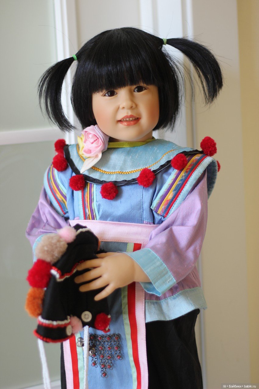 Rashanee - девочка из Таиланда, автор Sissel Bjorstad Skille