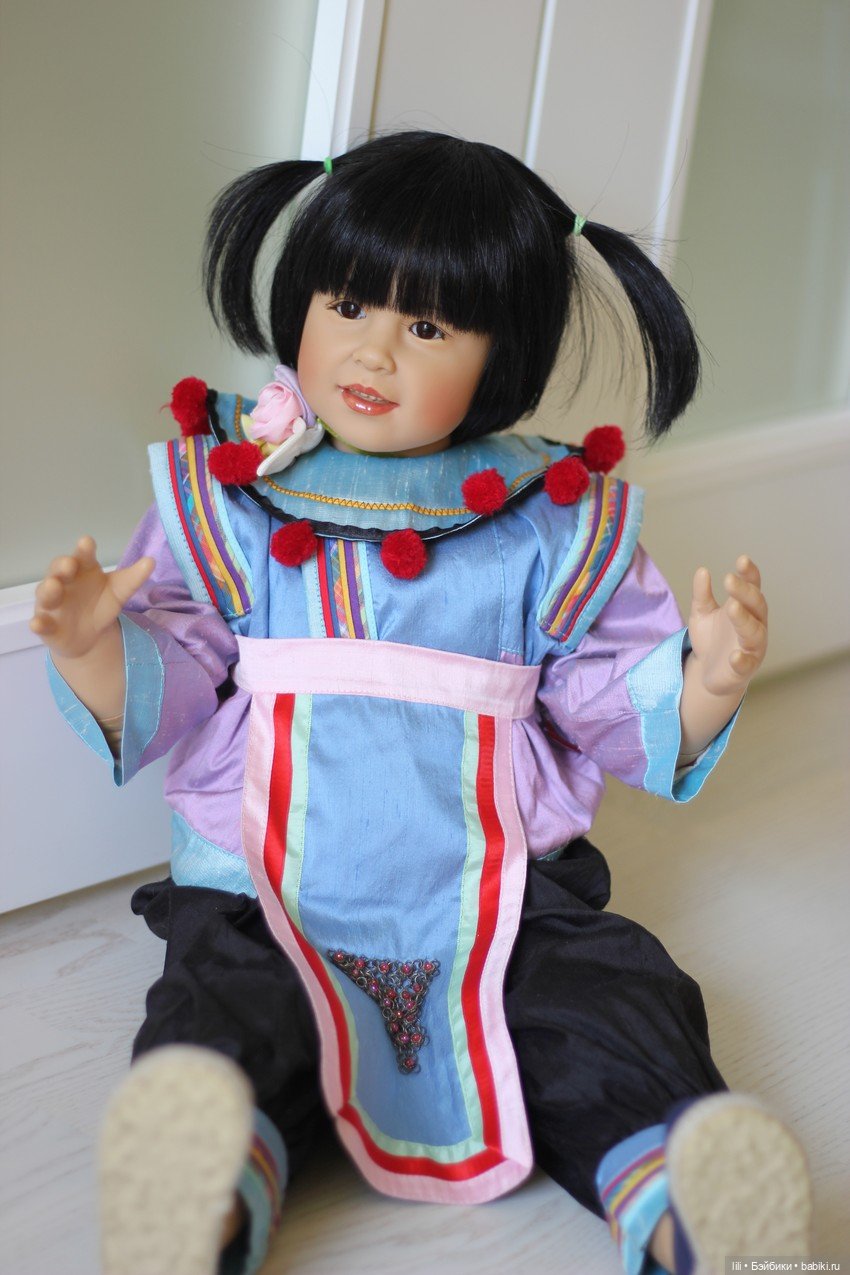 Rashanee - девочка из Таиланда, автор Sissel Bjorstad Skille