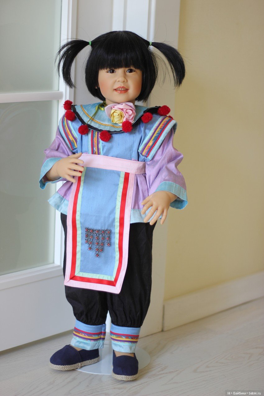 Rashanee - девочка из Таиланда, автор Sissel Bjorstad Skille