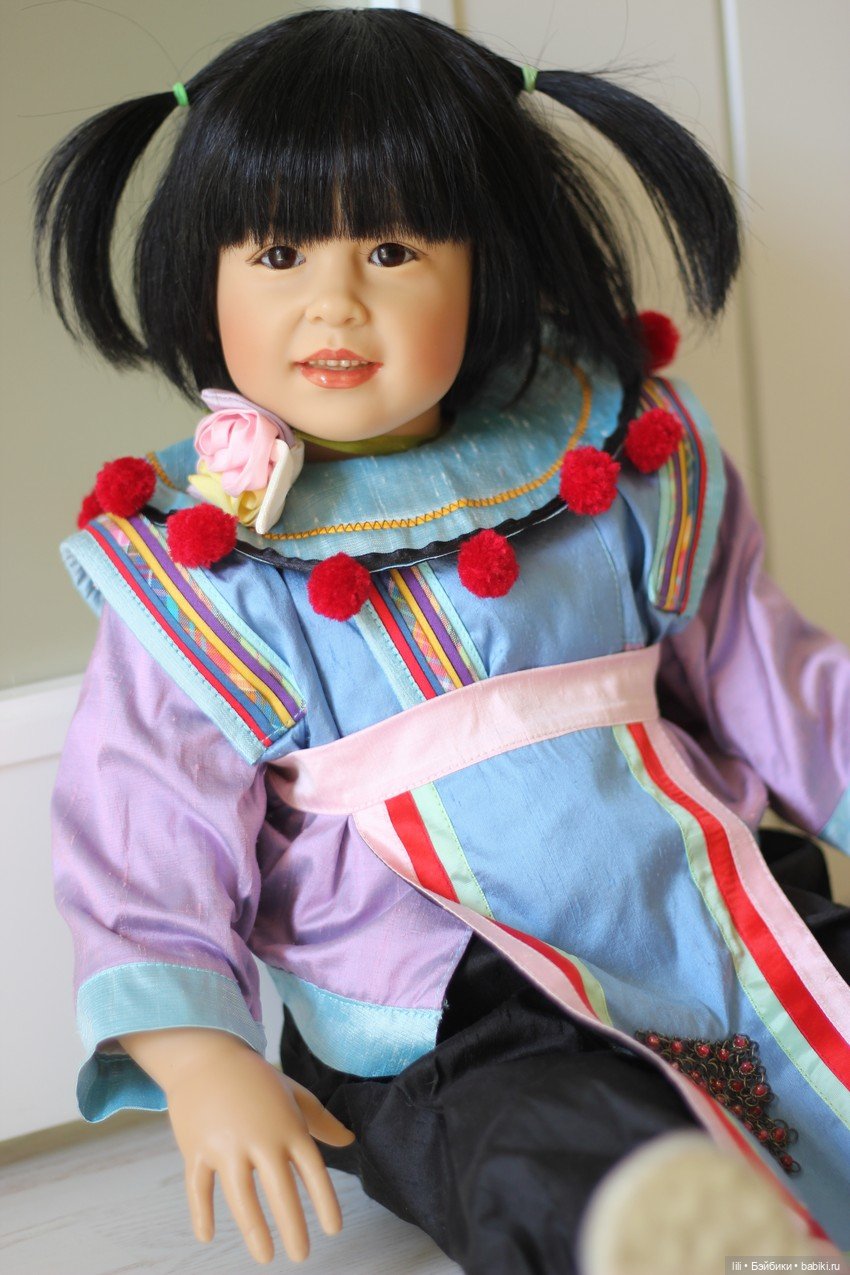 Rashanee - девочка из Таиланда, автор Sissel Bjorstad Skille