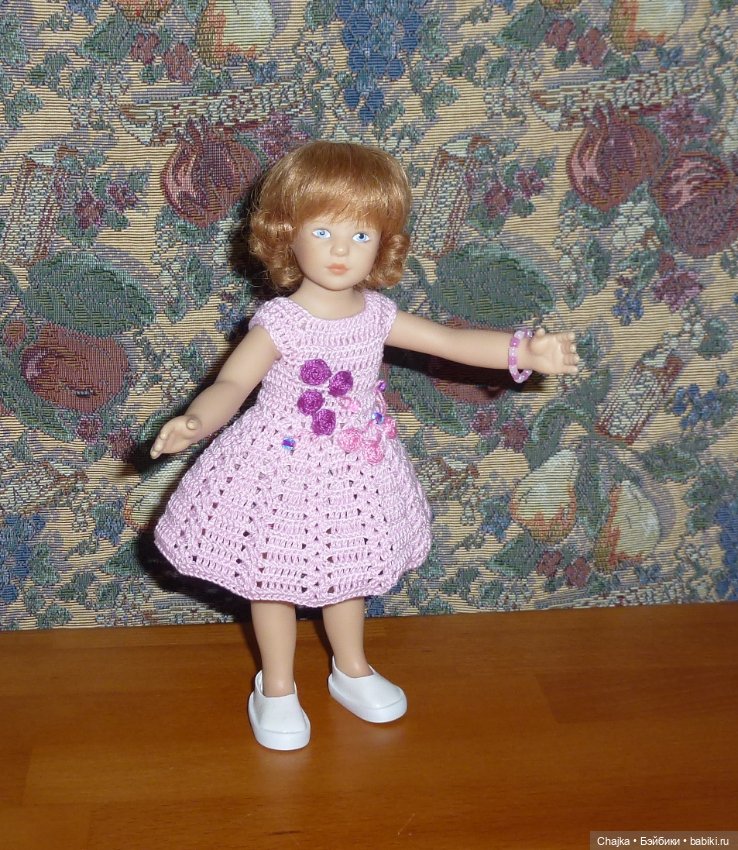 Авторское вязаное платье на кукол Хейди Плюсчок 22 см ( Heidi Plusczok 22 см ) (фото 10)