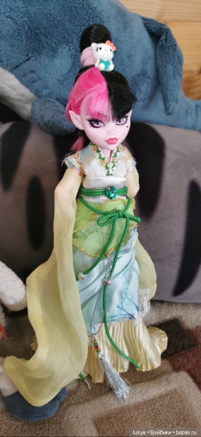 Выкройка для новой Дракулауры