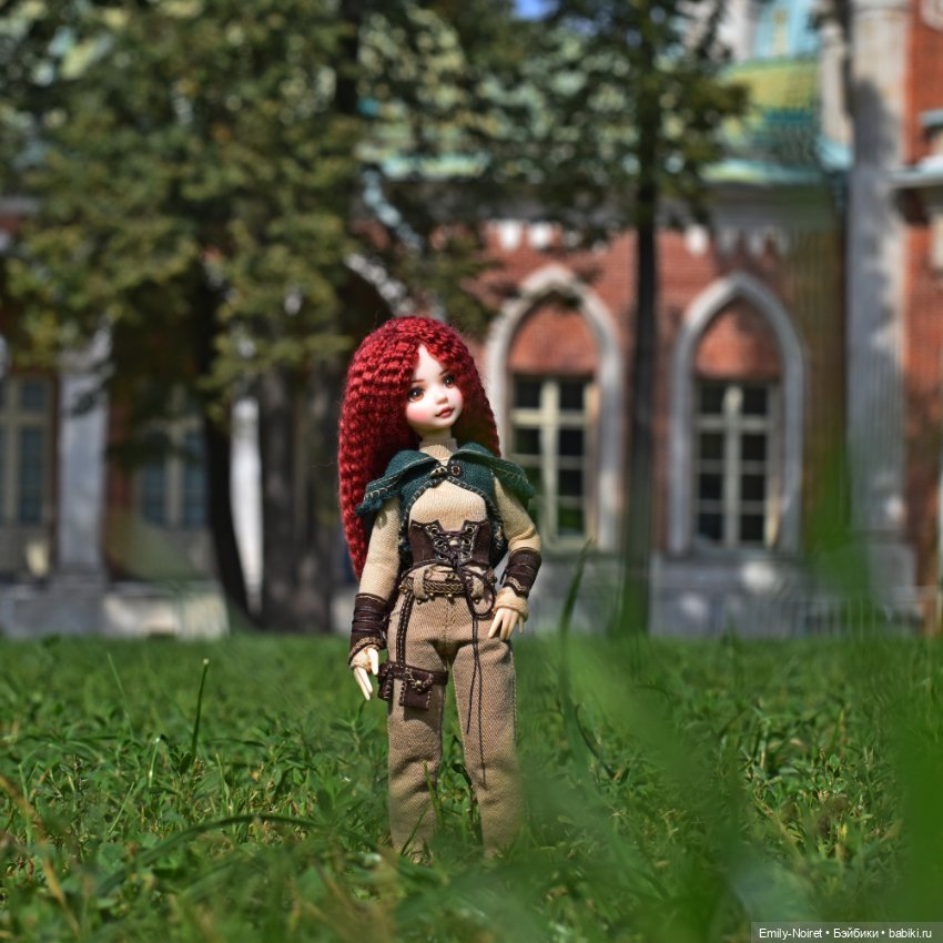 Девочка с кудрями винного цвета (фото 7)