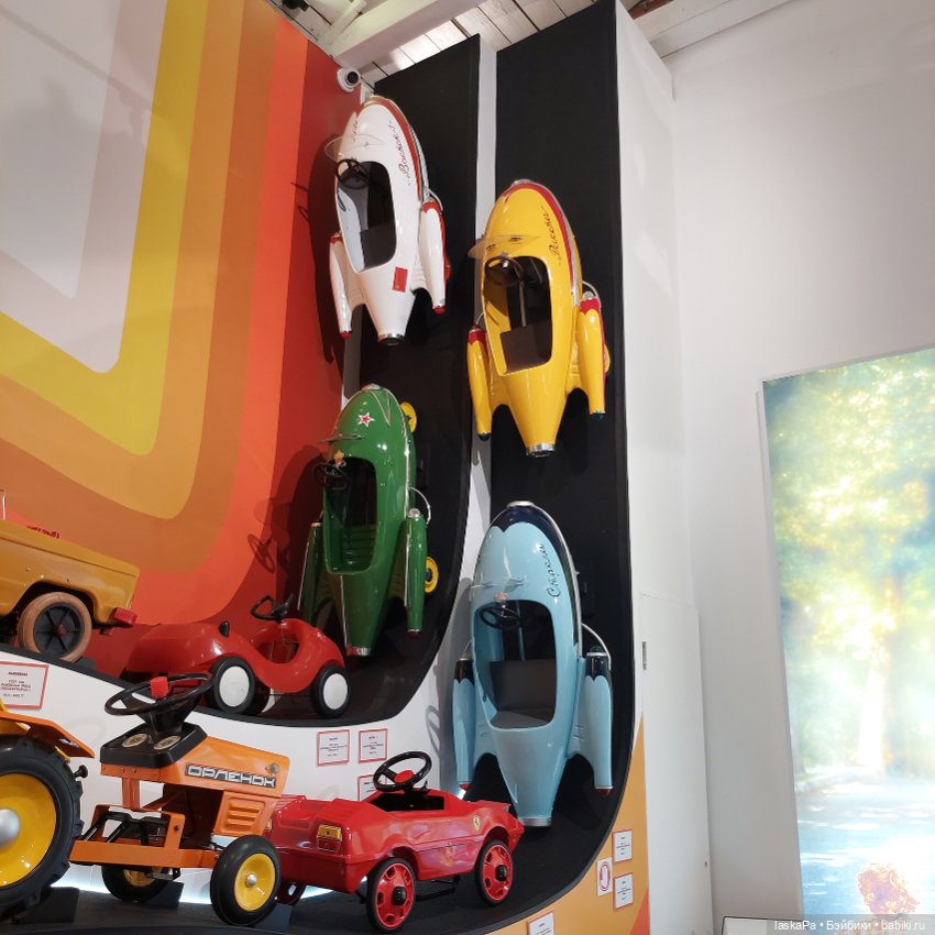 "Конь-огонь. XX век в истории игрушек". Лошадки Елены Кармацкой (фото 6)