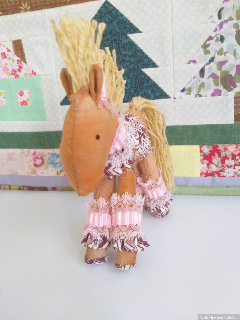 Веснушчатая лошадь — Текстильные игрушки и примитивы: кофейные