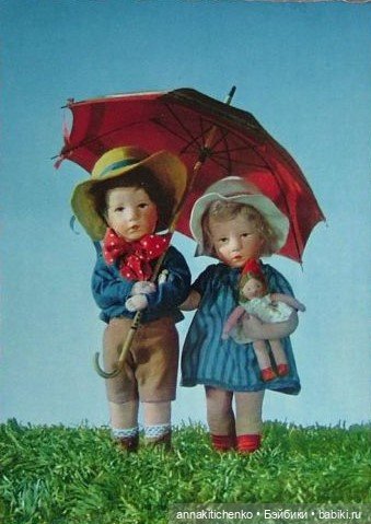 И вот уже зовут по отчеству, а в детство заглянуть так хочется