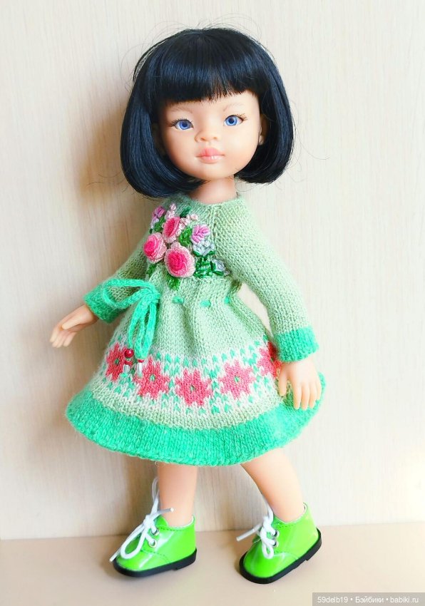 Платье с объемной бразильской вышивкой для кукол Паола Рейна (фото 2)