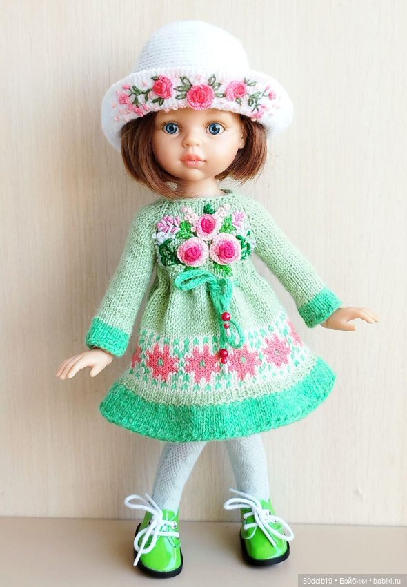 Платье с объемной бразильской вышивкой для кукол Паола Рейна (фото 7)