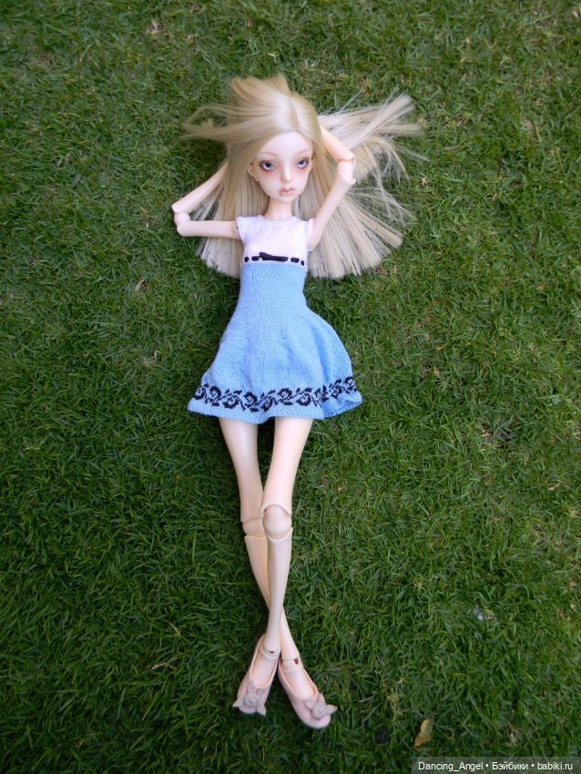 Платья с жаккардовыми орнаментами (фото 4)