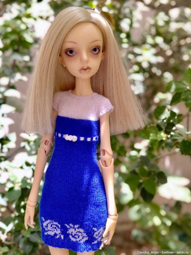 Платья с жаккардовыми орнаментами (фото 8)