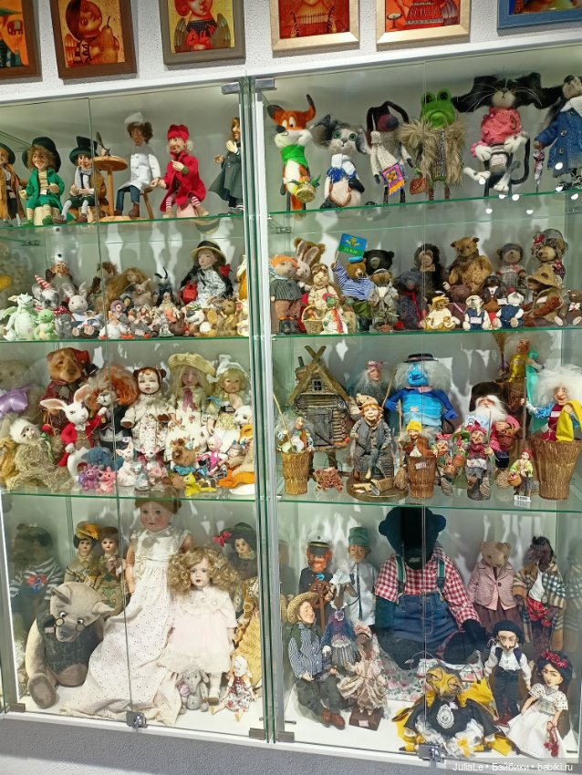 Очередной (микро)музей кукол, теперь в Питере