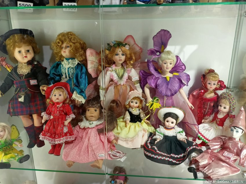 Очередной (микро)музей кукол, теперь в Питере