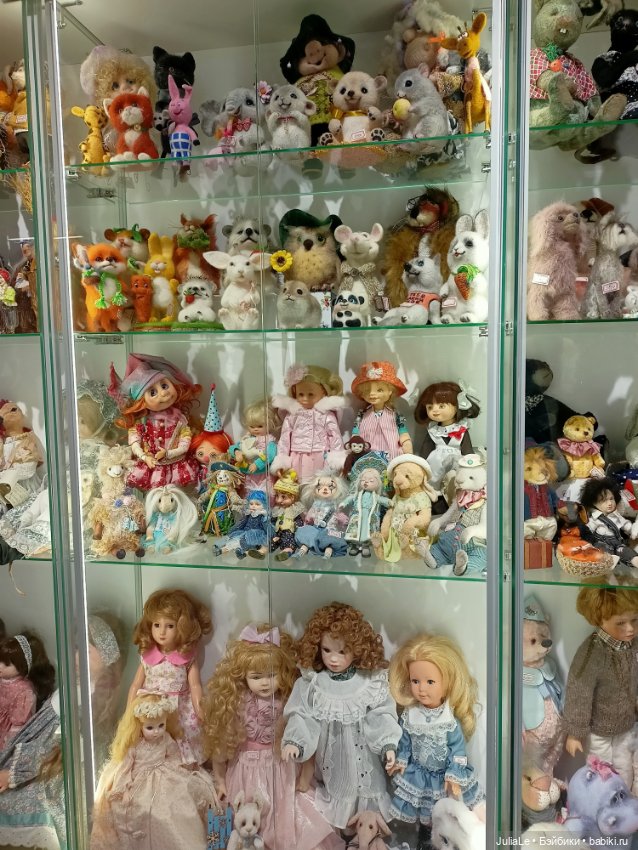 Очередной (микро)музей кукол, теперь в Питере