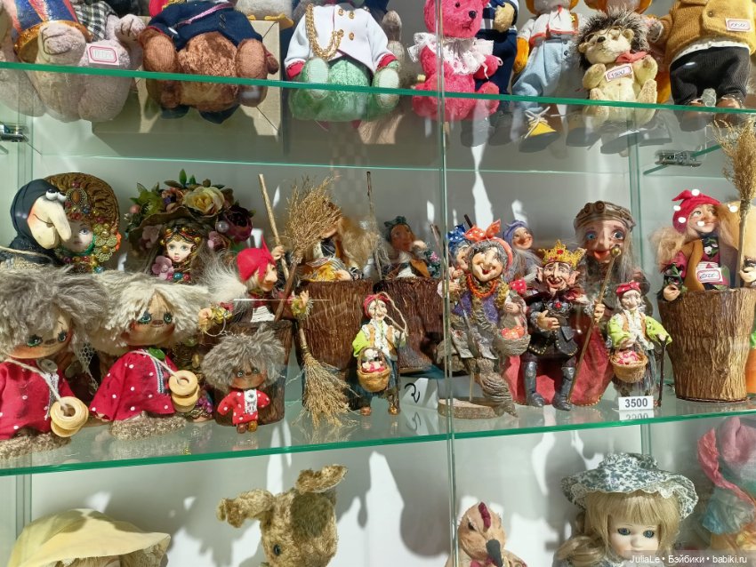 Очередной (микро)музей кукол, теперь в Питере