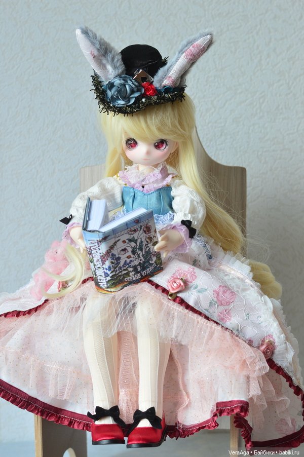 Алиса в стране чудес от Match Girl и примерка парика)