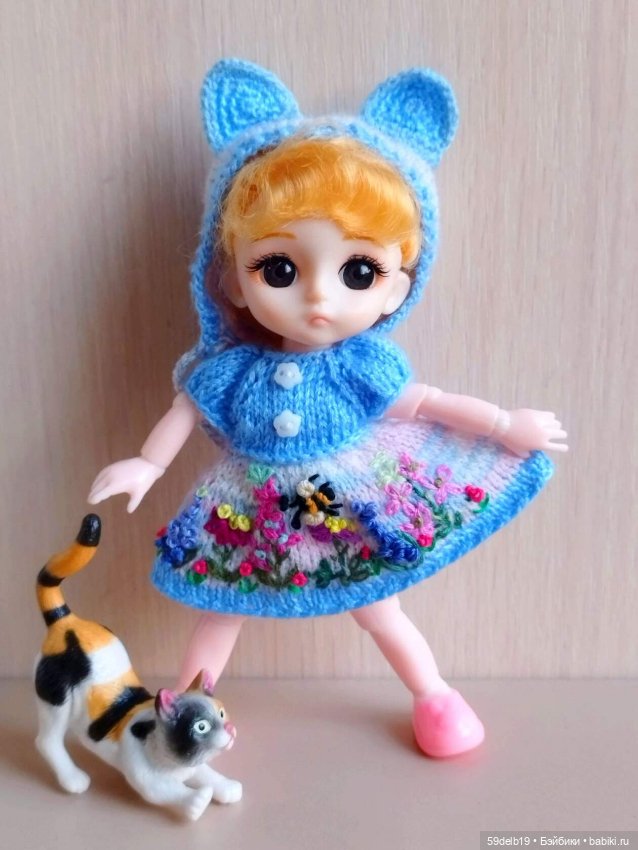 Тея в новом наряде и с новой подружкой - кошечкой Лаской (фото 10)