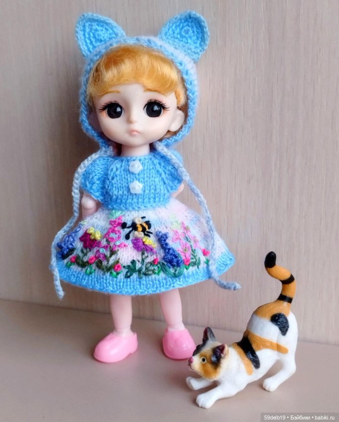 Тея в новом наряде и с новой подружкой - кошечкой Лаской (фото 9)