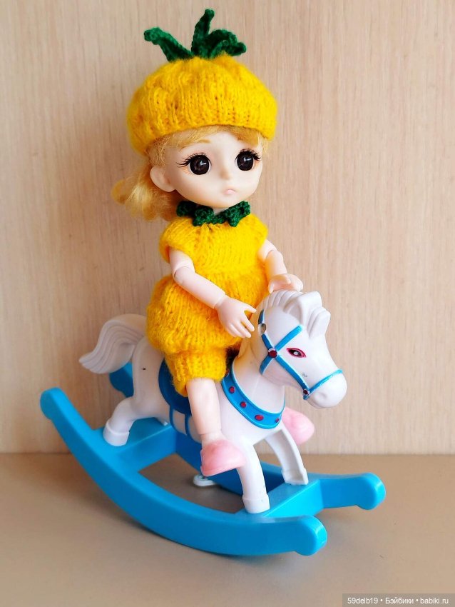 Новый наряд Теи "Ананасик" и про то, как Тея ждала сестричек