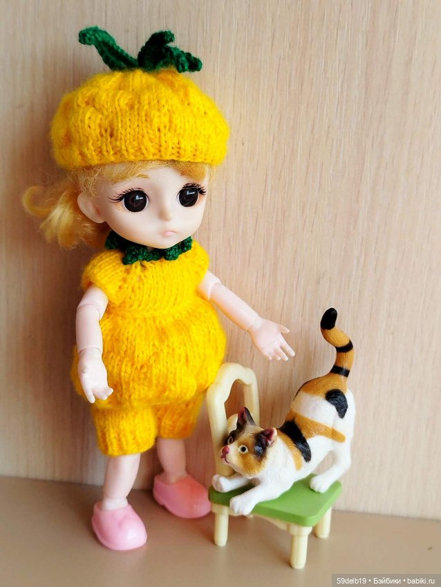 Новый наряд Теи "Ананасик" и про то, как Тея ждала сестричек (фото 9)