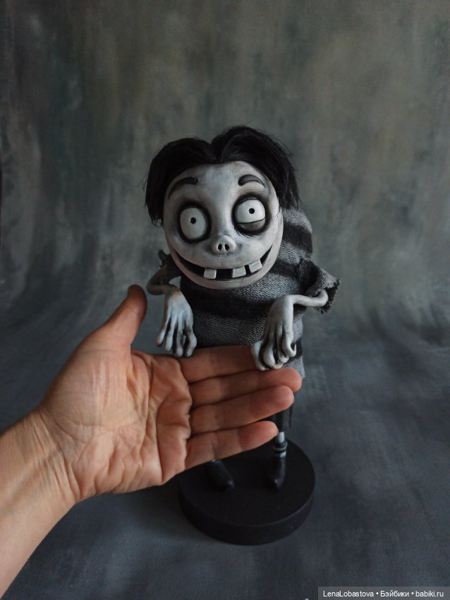 Edgar Gore.Персонаж мультфильма "Франкенвини "Тима Бёртона (фото 7)