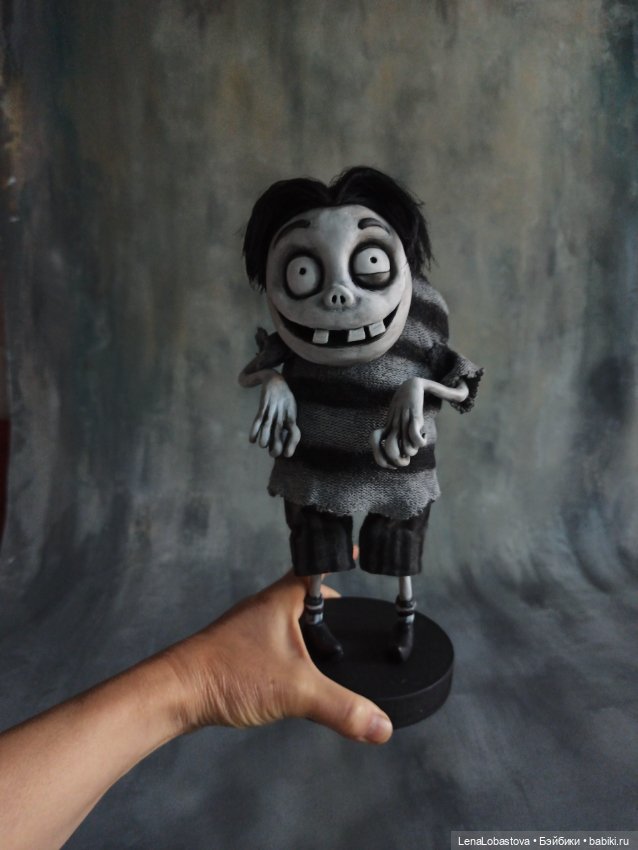 Edgar Gore.Персонаж мультфильма "Франкенвини "Тима Бёртона (фото 8)