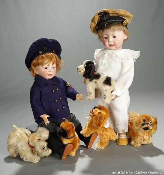 Антикварные куклы и их игрушки. Фотографии часть 2