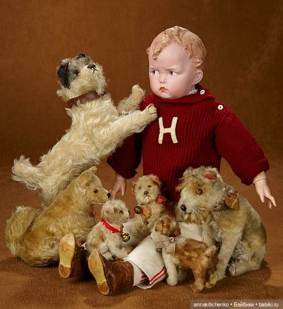 Антикварные куклы и их игрушки. Фотографии часть 2