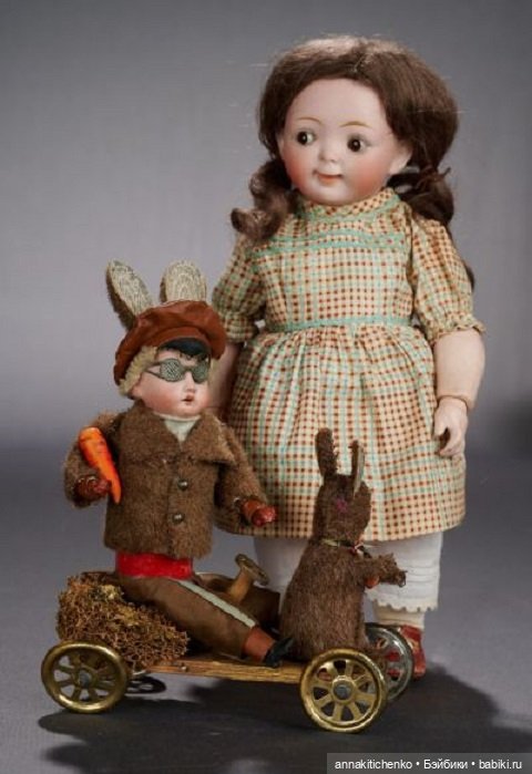 Антикварные куклы и их игрушки. Фотографии часть 2