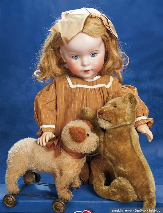Антикварные куклы и их игрушки. Фотографии часть 2