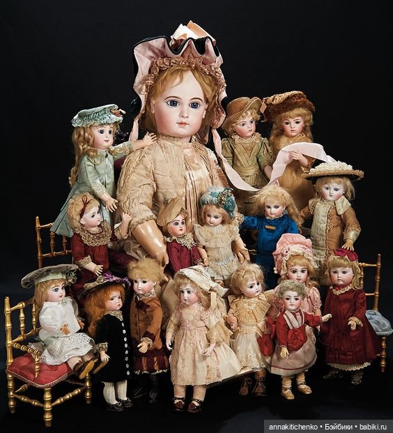 Антикварные куклы и их игрушки. Фотографии часть 2
