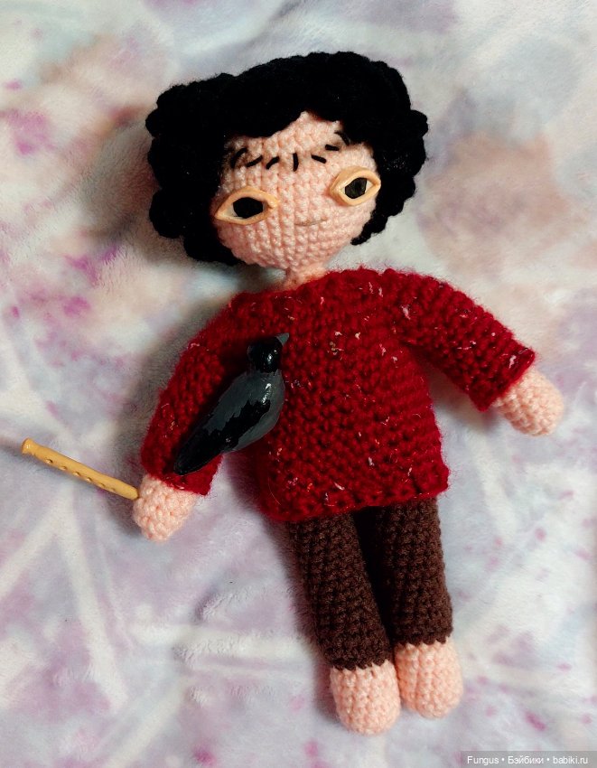 Вязаная кукла "Македонский" из книги "Дом, в котором" (фото 5)