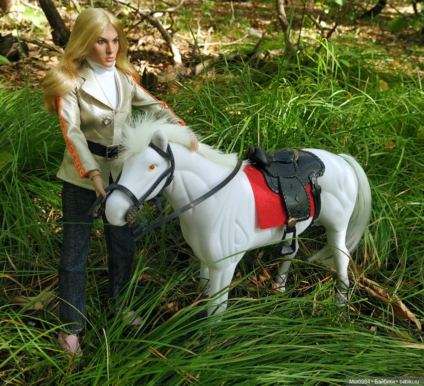 Прогулка Дженса и Роксаны