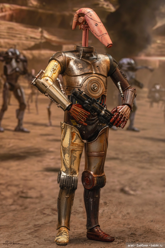В Гонконге состоялся релиз фигурки C-3PO от Hot Toys по мотивам фильма «Звёздные войны. Эпизод II: Атака клонов» (фото 8)