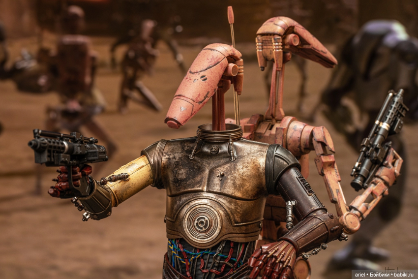 В Гонконге состоялся релиз фигурки C-3PO от Hot Toys по мотивам фильма «Звёздные войны. Эпизод II: Атака клонов» (фото 10)