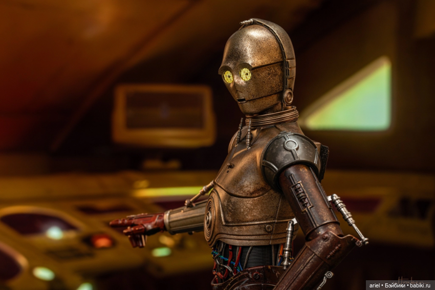 В Гонконге состоялся релиз фигурки C-3PO от Hot Toys по мотивам фильма «Звёздные войны. Эпизод II: Атака клонов» (фото 4)